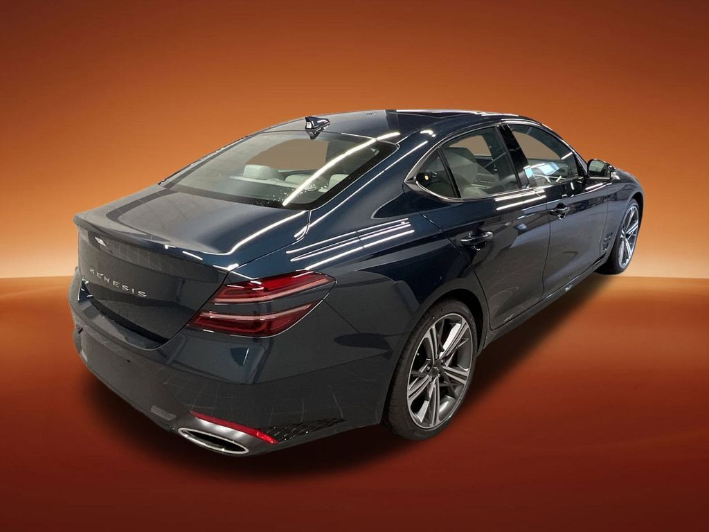 2025 Genesis G70 2.5T Sport Prestige photo 3
