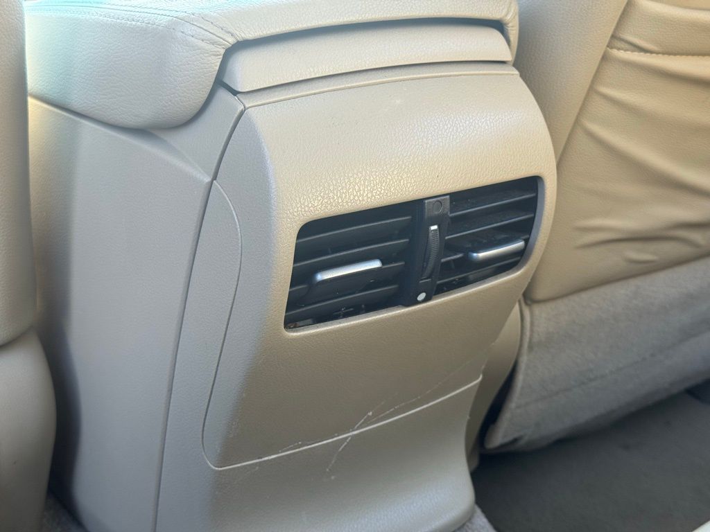 2011 Honda Accord EX-L photo 10