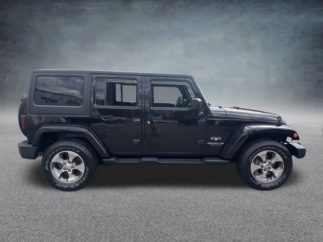 2016 Jeep Wrangler Unlimited Sahara photo 4