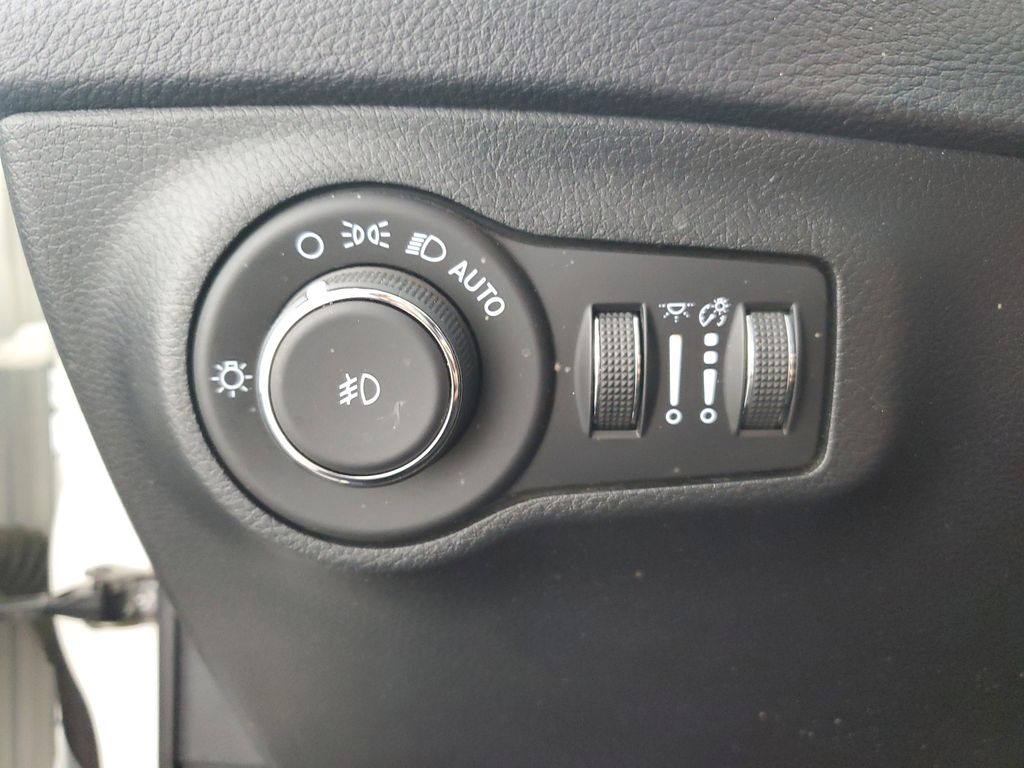 2021 Jeep Compass Altitude photo 24