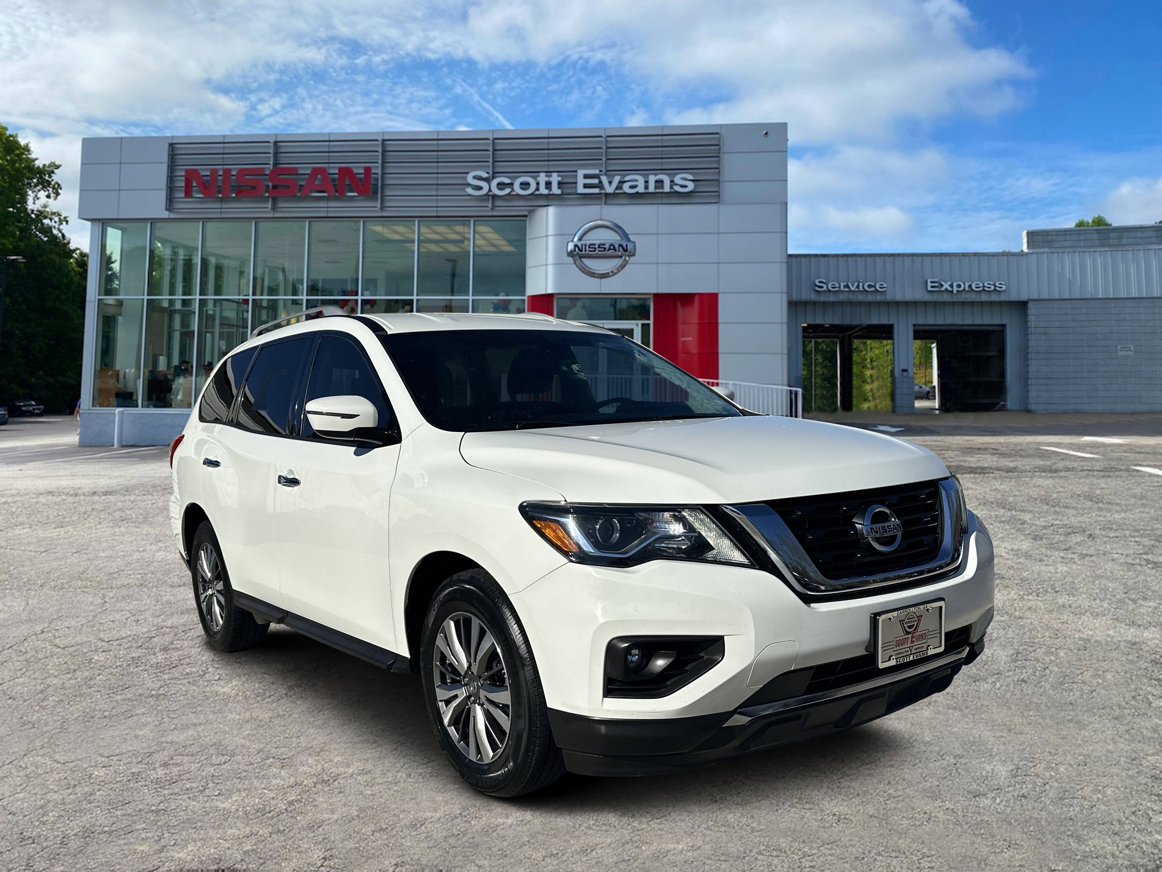 2018 Nissan Pathfinder SV