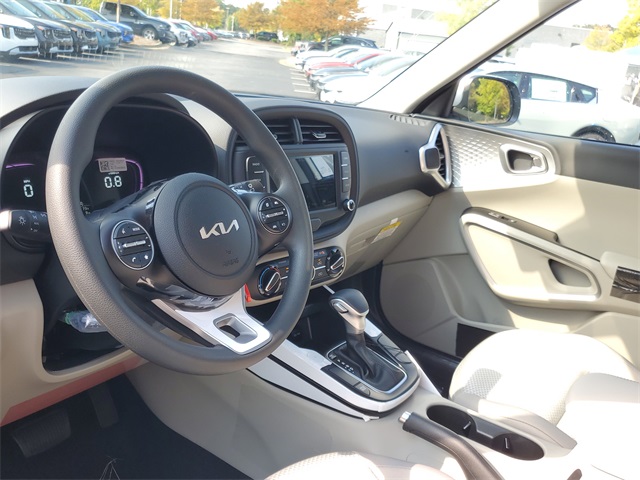 2025 Kia Soul LX S photo 11