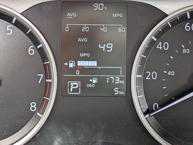 2025 Nissan Kicks Play S photo 24