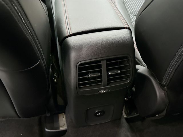 2025 Ford Escape ST-Line photo 24