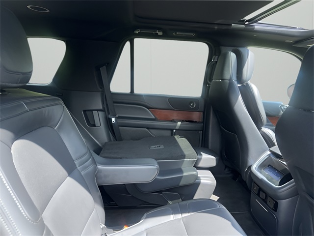 2022 Lincoln Navigator Reserve photo 37