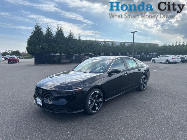2025 Honda Accord Hybrid Sport's photo