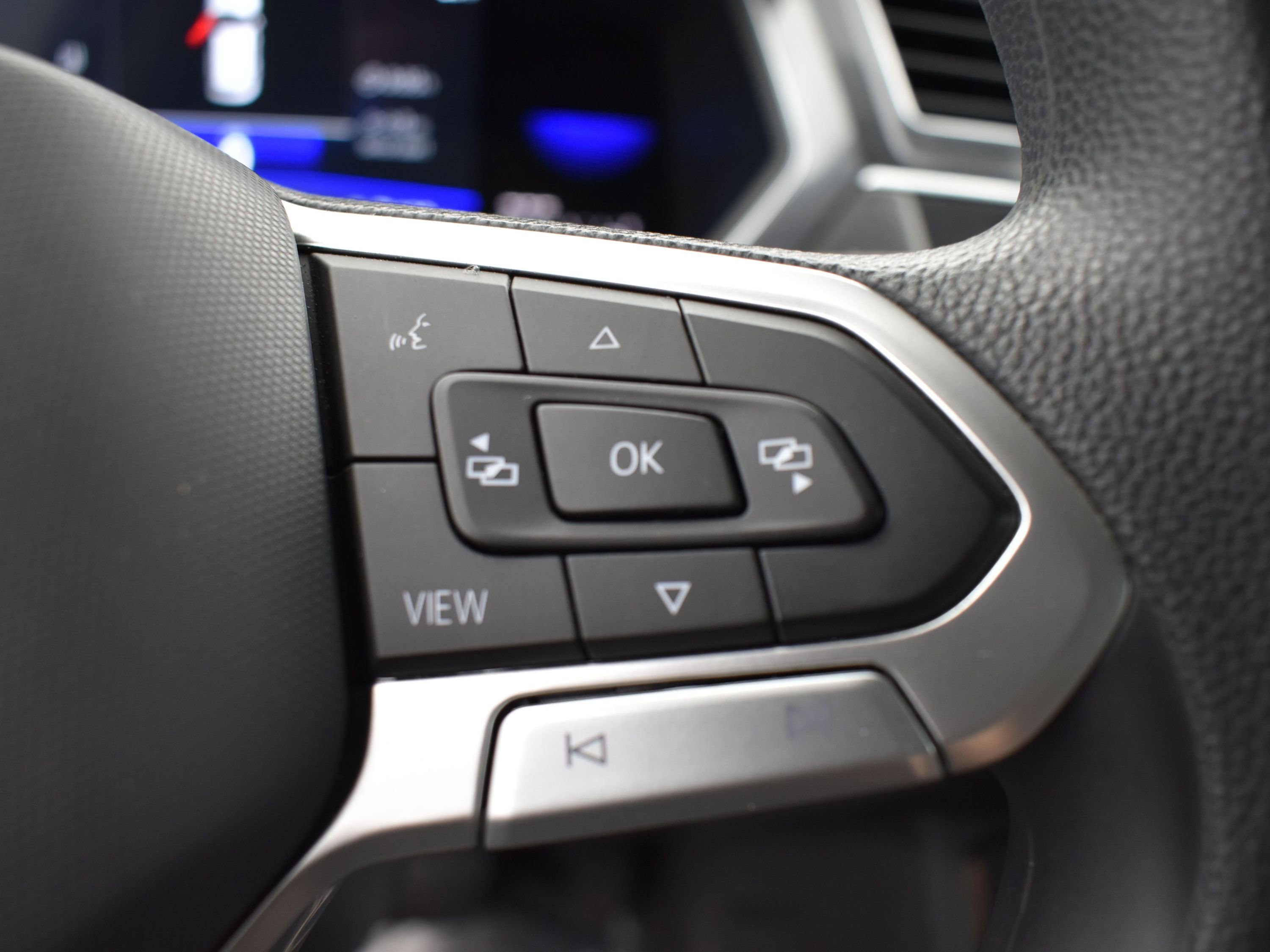 2023 Volkswagen Tiguan S photo 16
