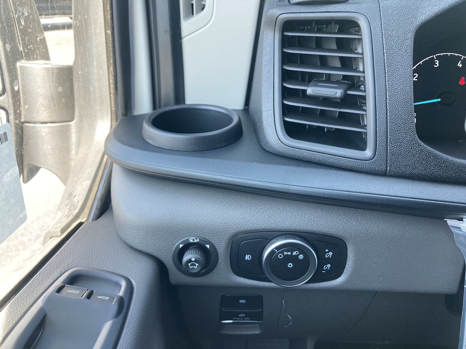 2025 Ford Transit Passenger Van XLT photo 4