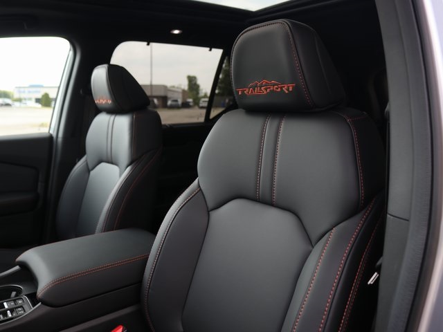 2025 Honda Pilot TrailSport photo 7