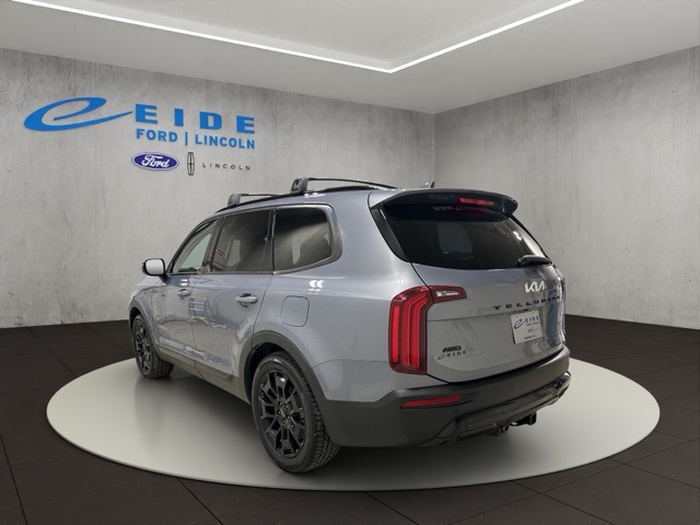 2022 Kia Telluride SX photo 2