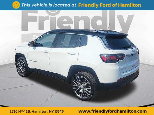 2022 Jeep Compass Limited photo 3