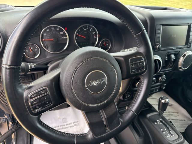 2017 Jeep Wrangler Unlimited Rubicon photo 6