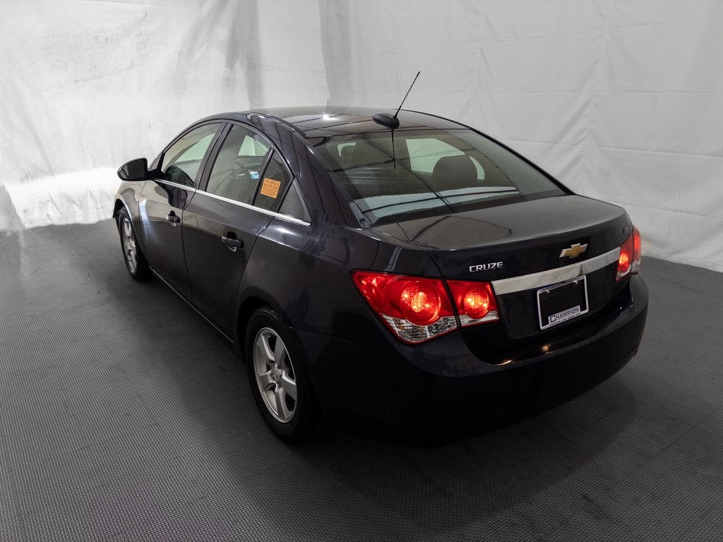 2016 Chevrolet Cruze photo 4