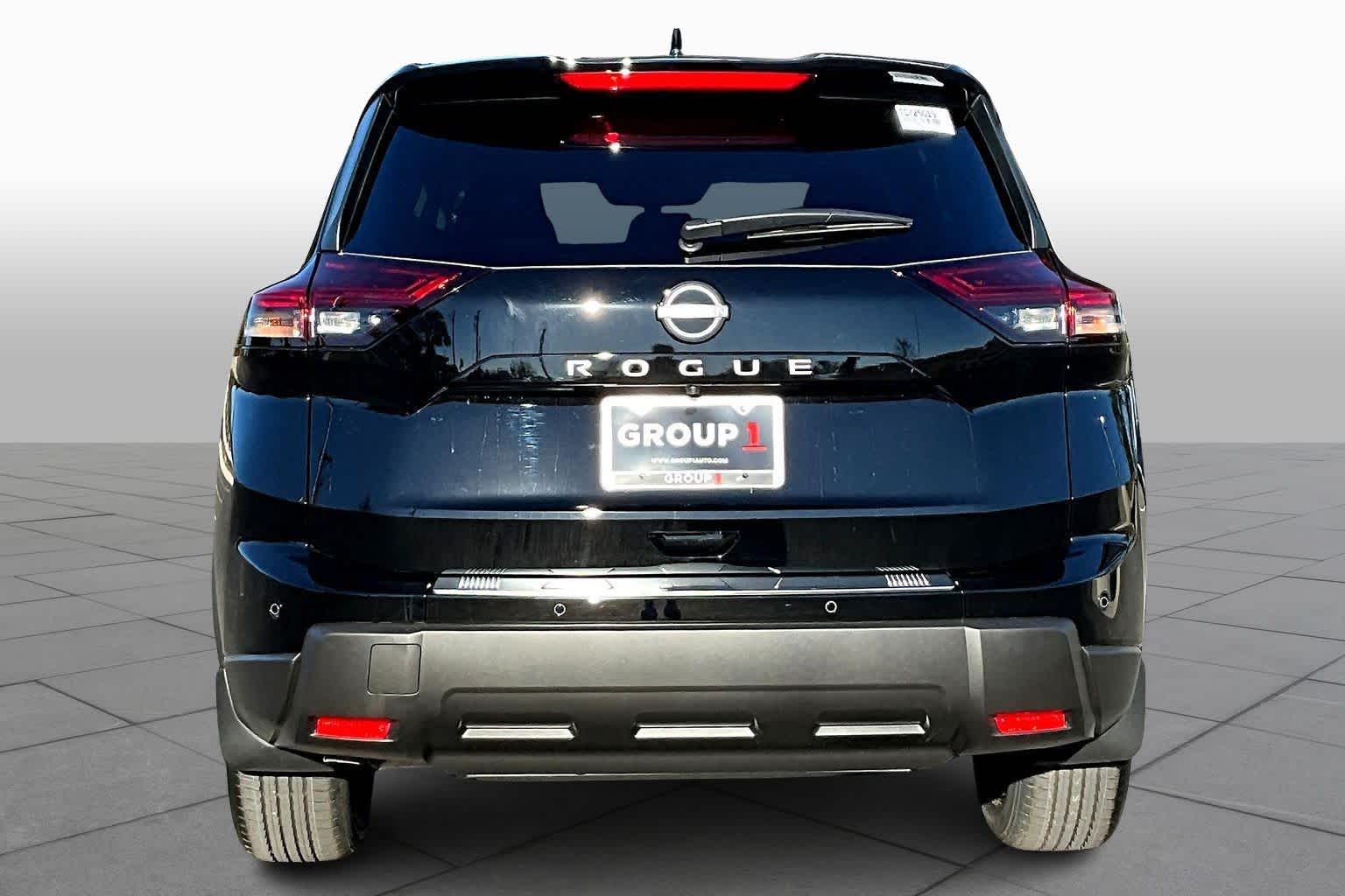 2026 Nissan Rogue SV photo 4