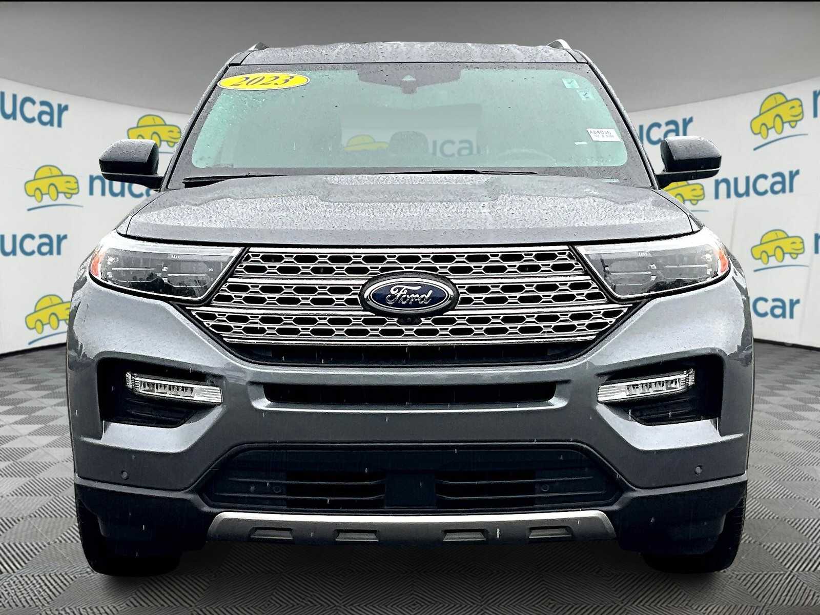 2023 Ford Explorer Limited photo 2