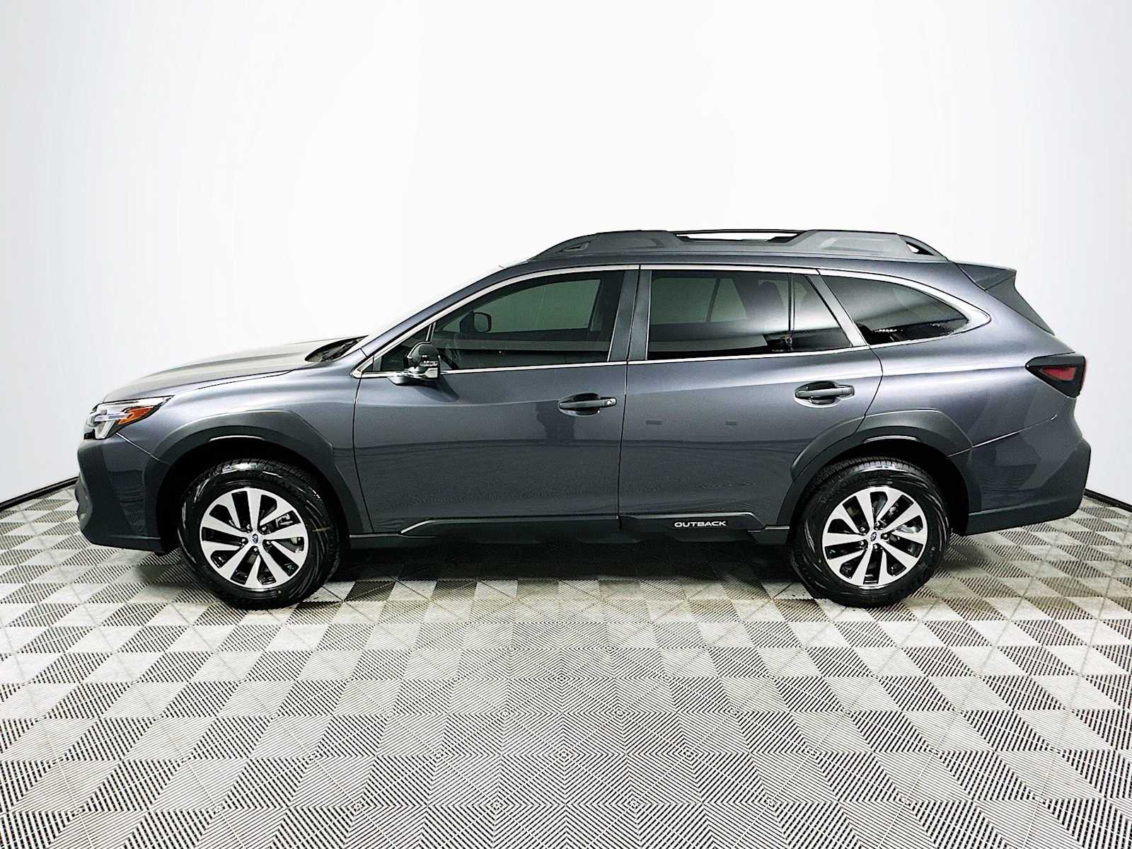 2025 Subaru Outback Premium photo 4