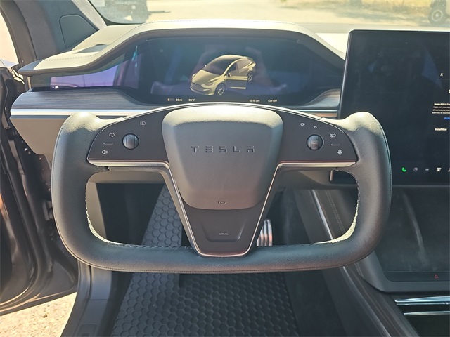2022 Tesla Model X Plaid photo 10