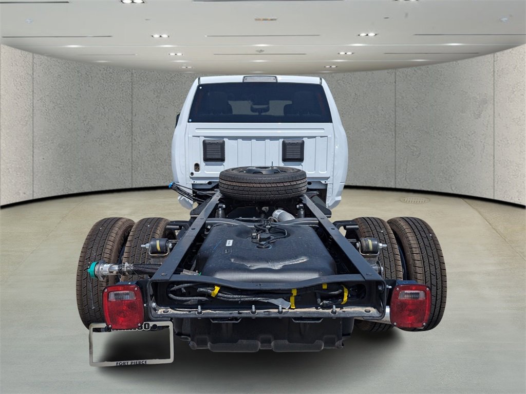 2025 Ram 3500 Tradesman photo 5