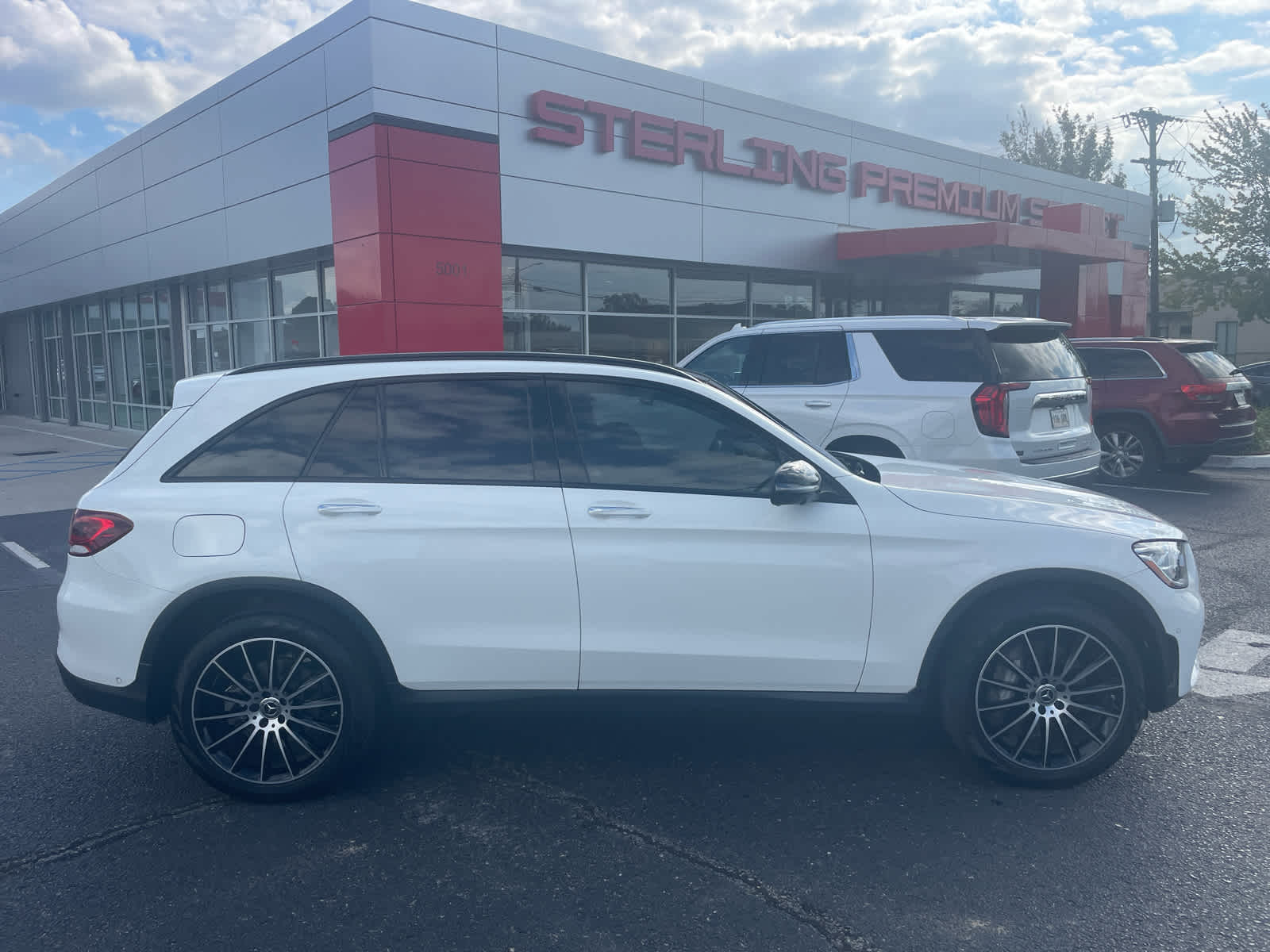 2022 Mercedes-Benz GLC GLC300's photo