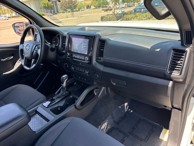 2023 Nissan Frontier SV photo 19