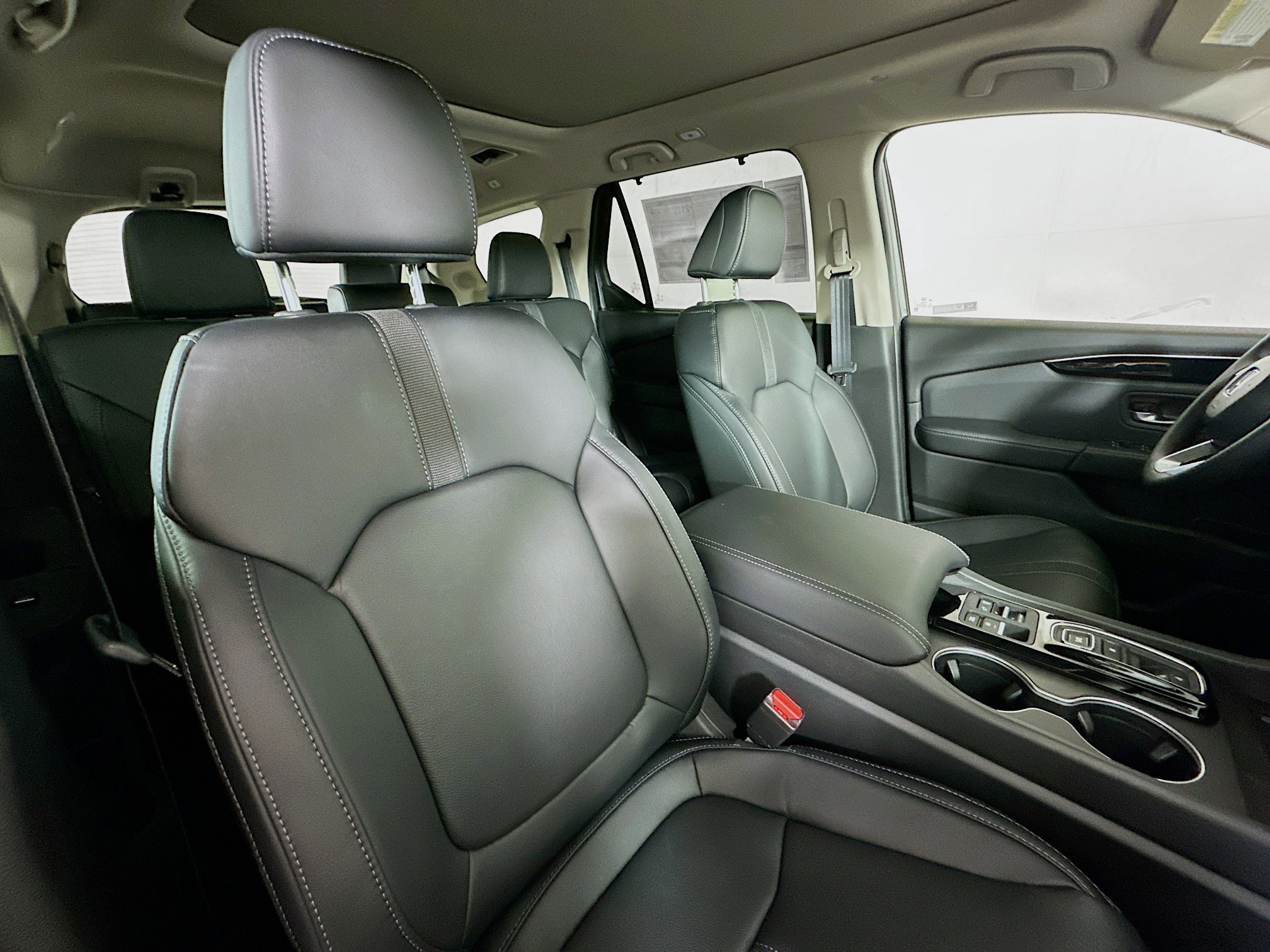 2025 Honda Pilot Touring photo 27