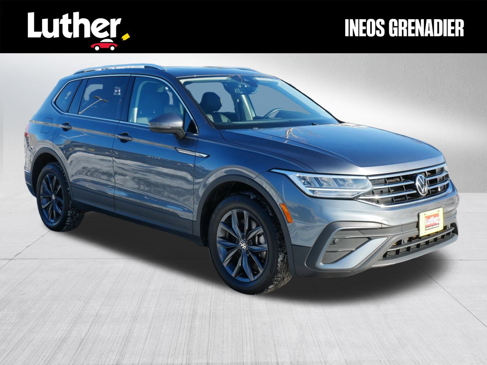 2022 Volkswagen Tiguan SE's photo