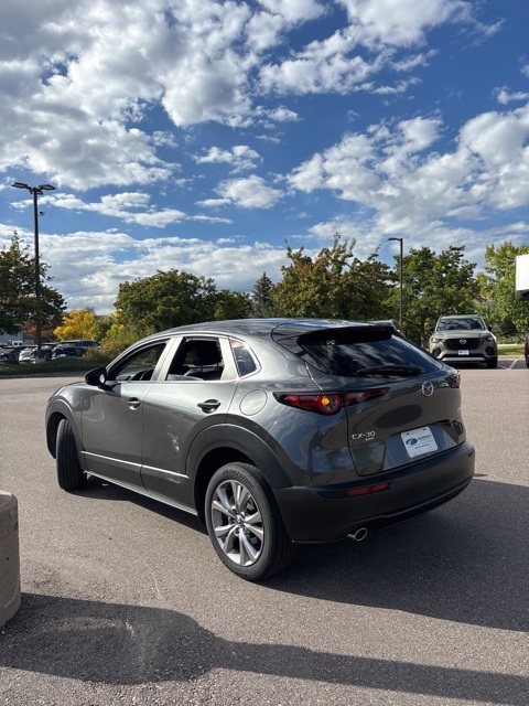 2022 Mazda CX-30 2.5 Select photo 7
