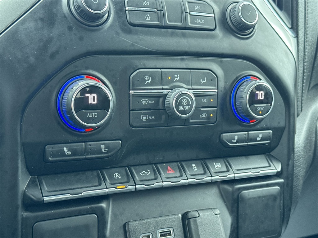 2021 Chevrolet Silverado 1500 LT photo 24
