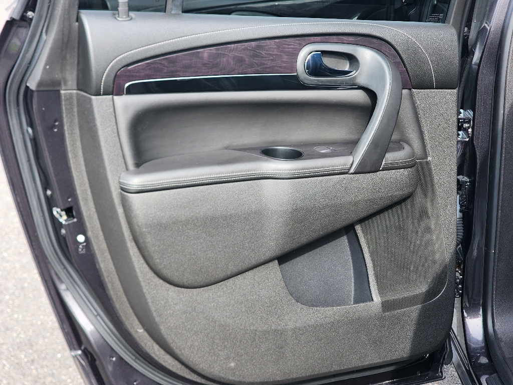 2016 Buick Enclave Leather photo 24
