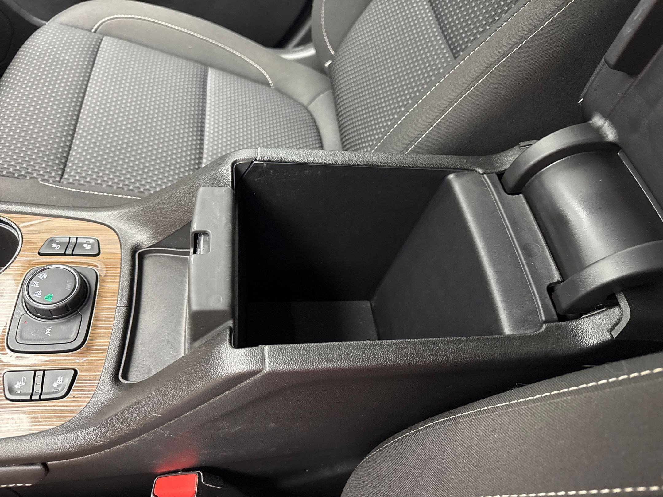 2023 Gmc Acadia SLE photo 39