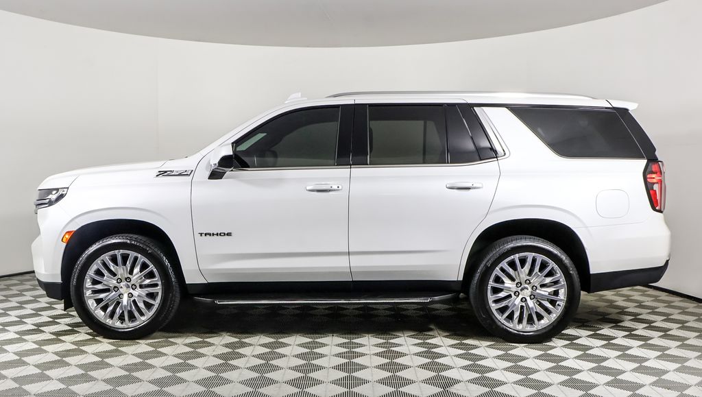 2024 Chevrolet Tahoe LT photo 2