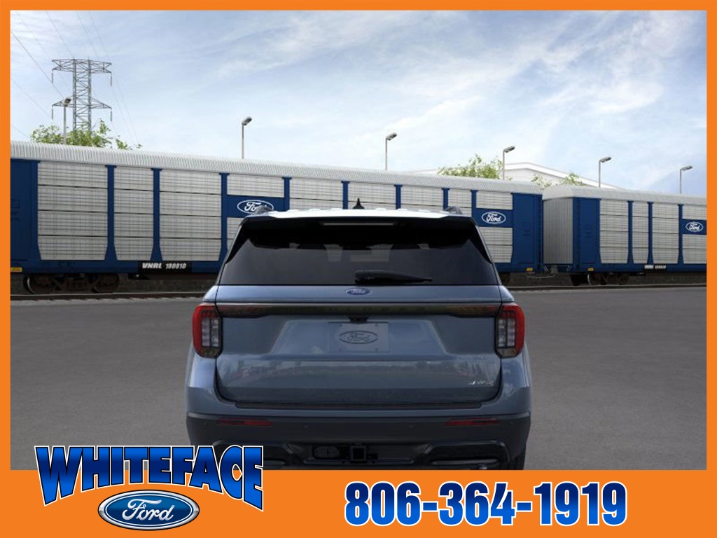 2025 Ford Explorer ST-Line photo 4