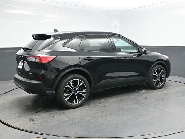 2022 Ford Escape SE photo 4
