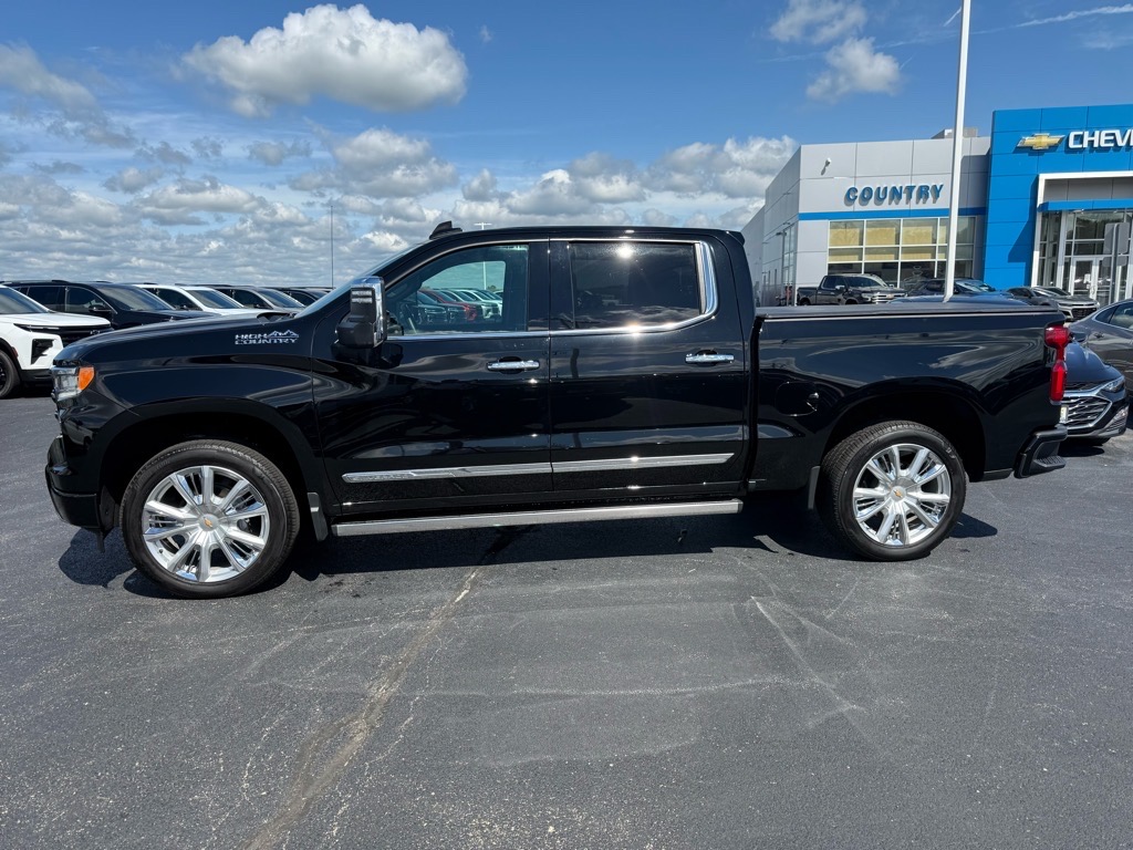 2024 Chevrolet Silverado 1500 High Country photo 2