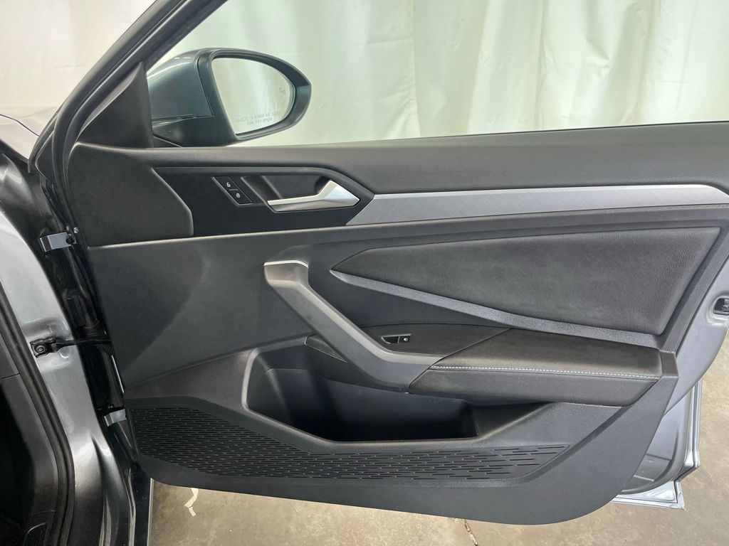 2022 Volkswagen Jetta 1.5T SE photo 11