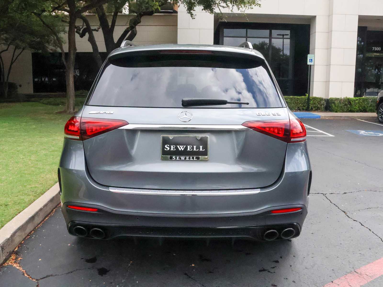 2023 Mercedes Benz GLE AMG 53 4MATIC photo 2