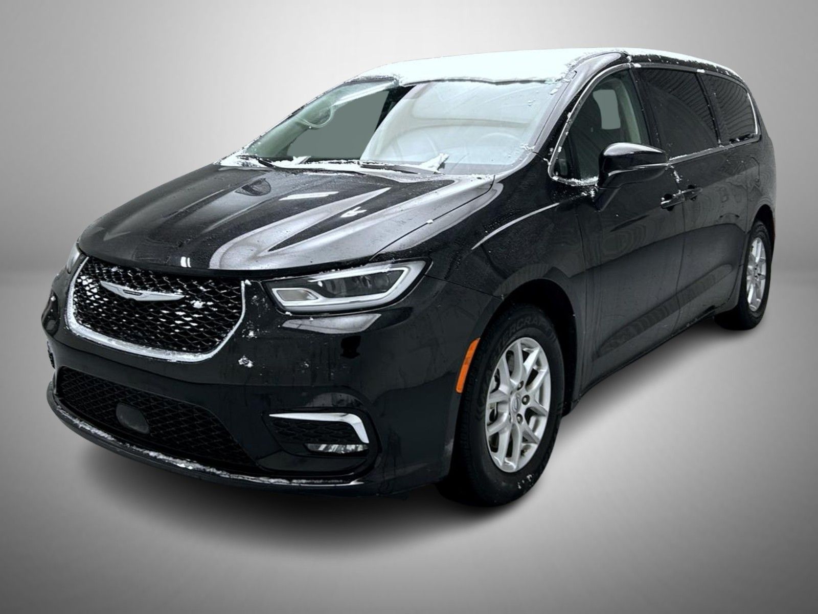2024 Chrysler Pacifica Touring L's photo