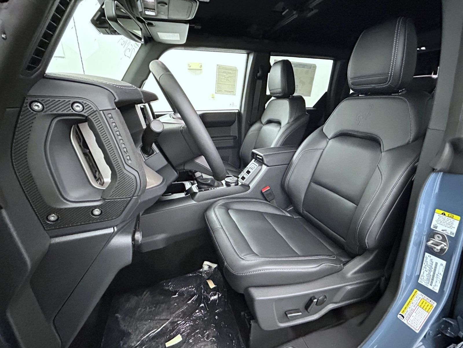 2025 Ford Bronco Outer Banks photo 9