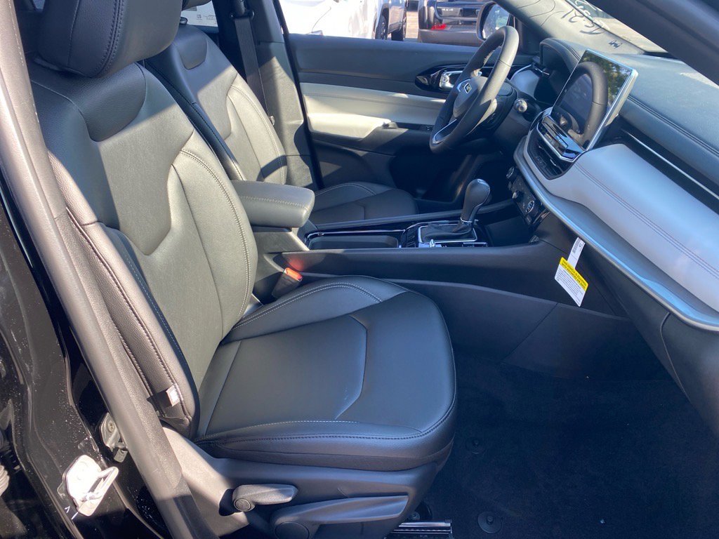 2025 Jeep Compass Limited photo 16
