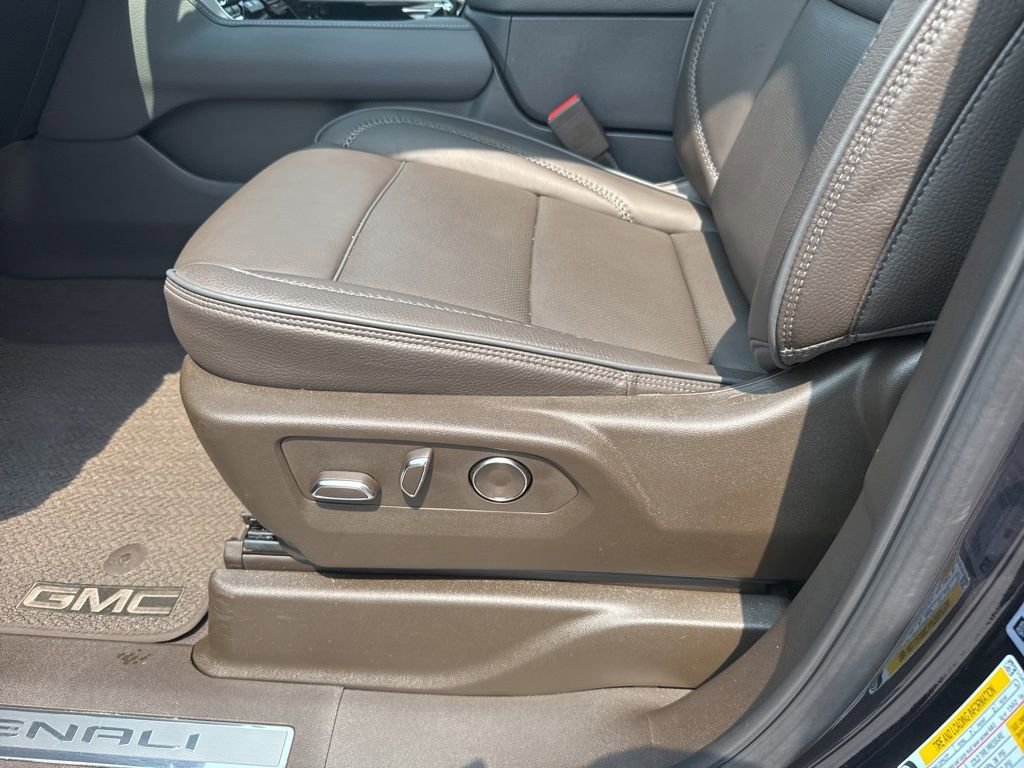 2024 Gmc Yukon XL Denali photo 16