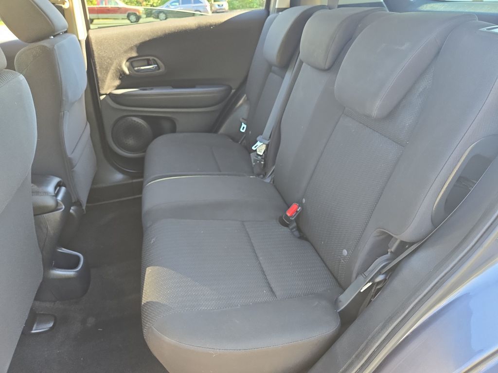 2018 Honda HR-V LX photo 24