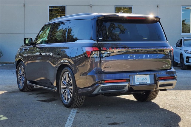 2025 Infiniti QX80 Luxe photo 5