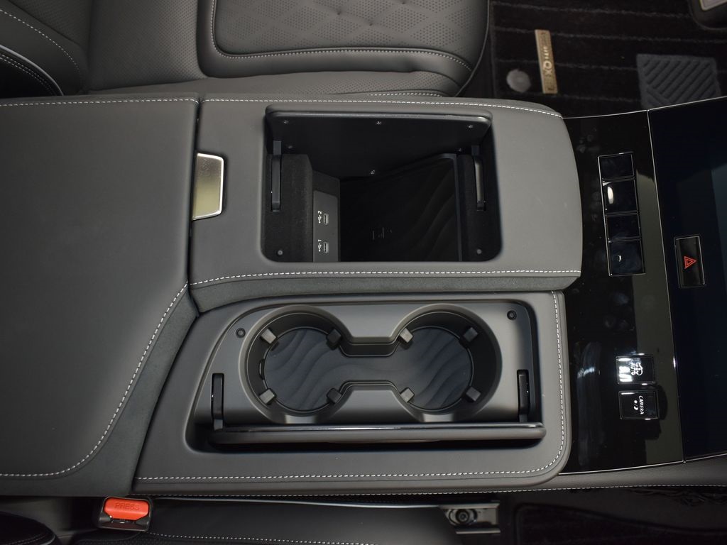 2026 Infiniti QX80 photo 22