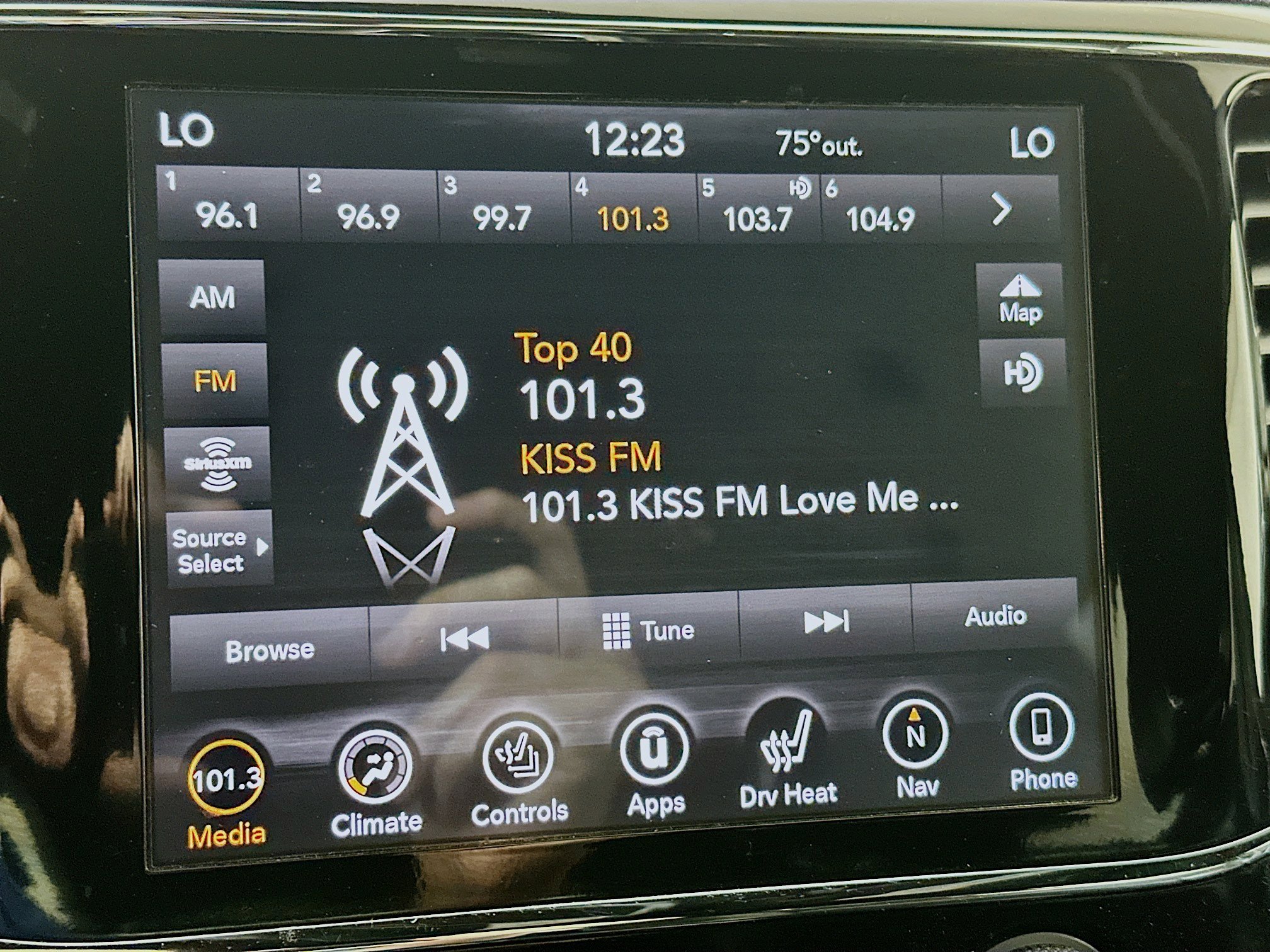 2021 Jeep Grand Cherokee Laredo X photo 12