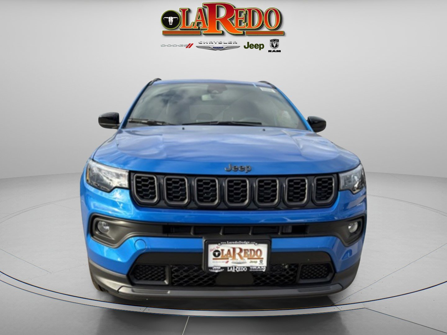 2026 Jeep Compass Latitude Altitude photo 2