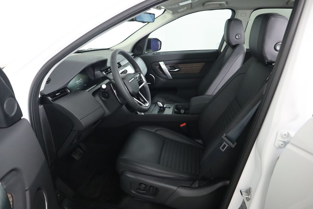2025 Land Rover Discovery Sport S photo 18