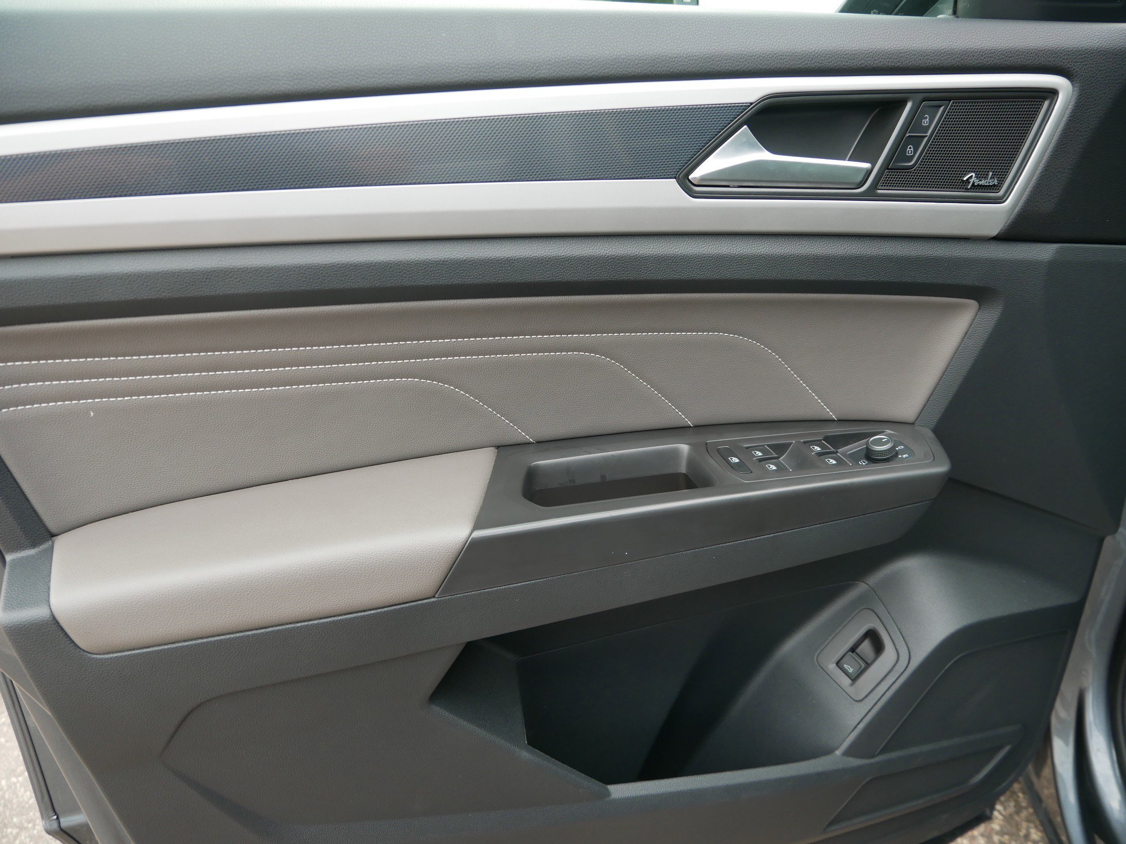 2022 Volkswagen Atlas V6 SEL Premium R-Line photo 13