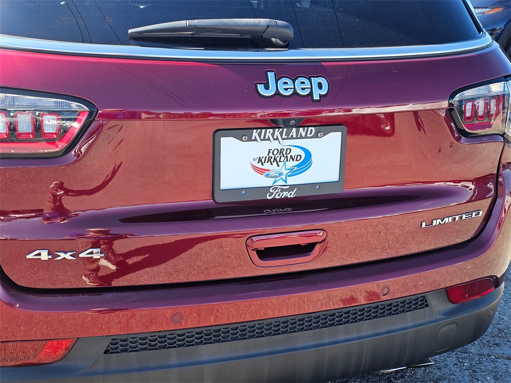 2022 Jeep Compass Limited photo 14
