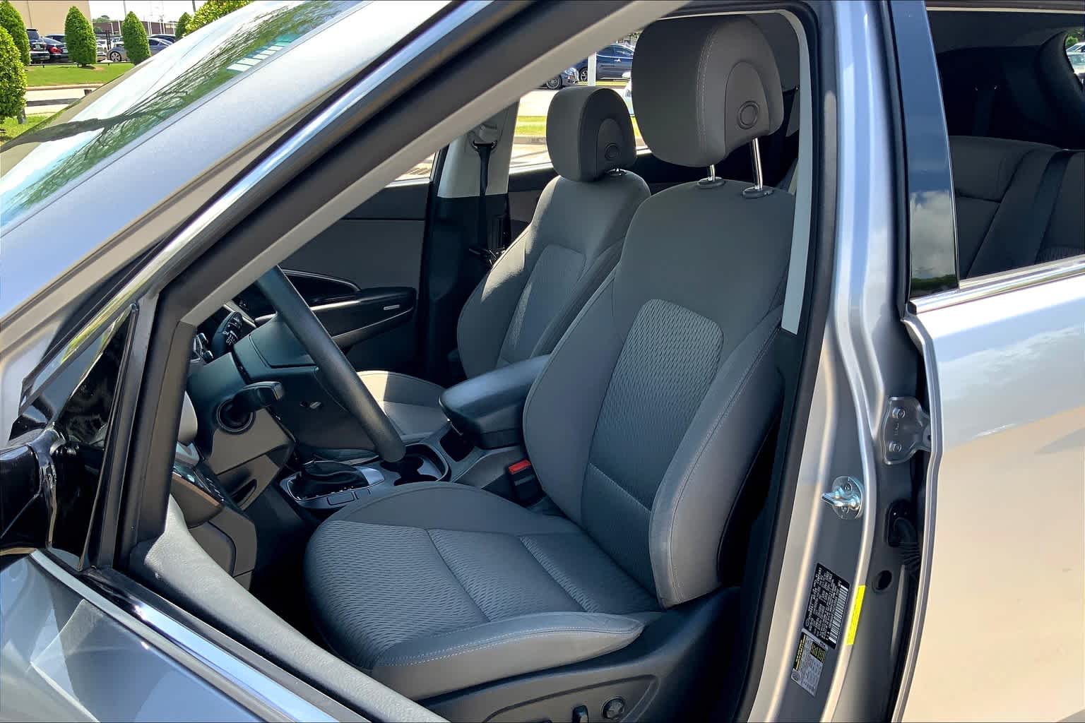 2019 Hyundai Santa Fe XL SE photo 4