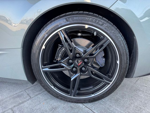 2022 Chevrolet Corvette Stingray 2LT photo 3